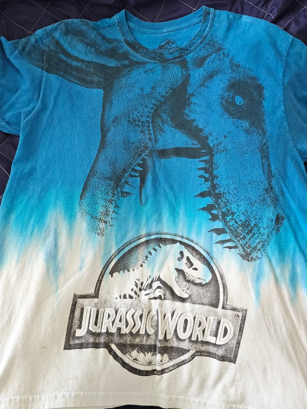 Jurassic World Shirt Men's Large Dinosaur Movie Graphic Tee